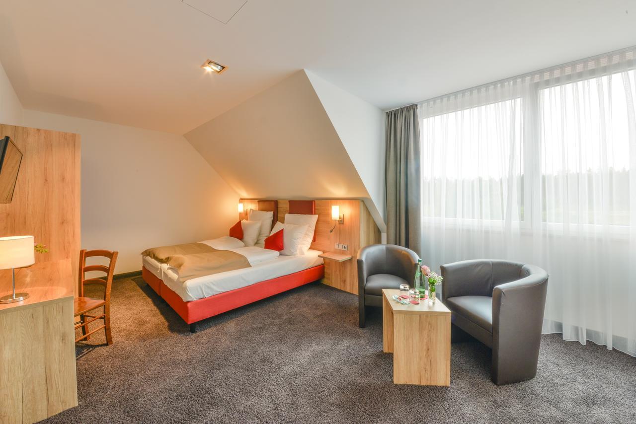 Hotel Witt Am See Weiherhammer ภายนอก รูปภาพ
