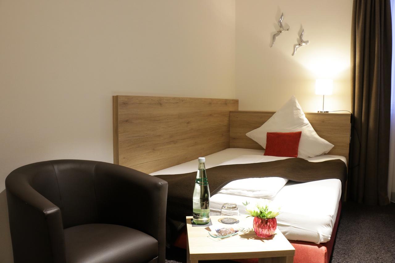 Hotel Witt Am See Weiherhammer ภายนอก รูปภาพ